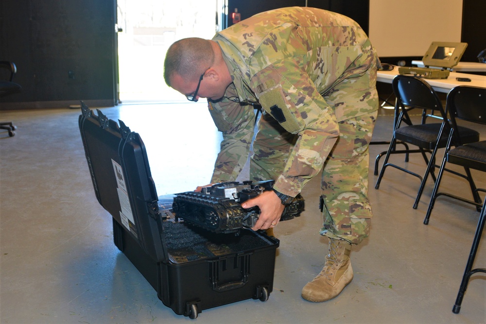 Pa. Guard Soldiers train with new robotic system