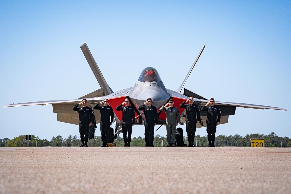 DVIDS Images Tampa Bay Air Fest F22 Demo Team