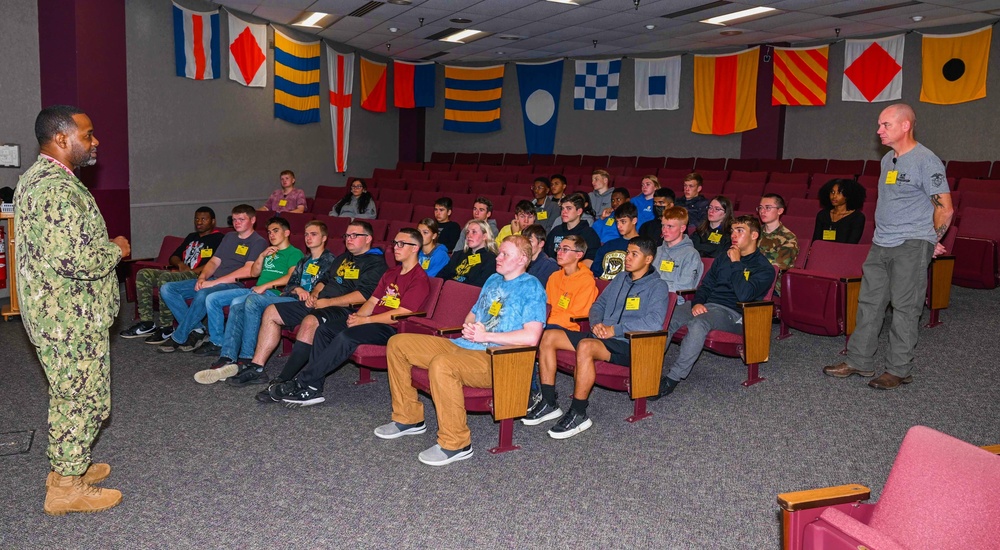 SCSTC ATRC Hosts Local Navy Junior ROTC Students