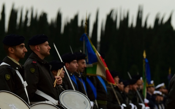 Italian Military Members Honor Fallen Soldiers on Armed Forces Day