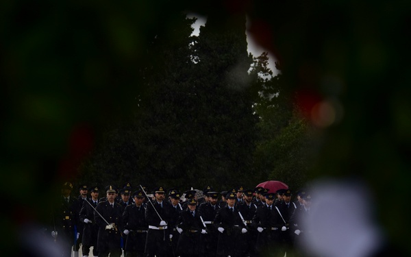 Italian Military Members Honor Fallen Soldiers on Armed Forces Day