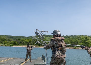 Army’s newest bridge crewmembers learn their specialty at Fort Leonard Wood