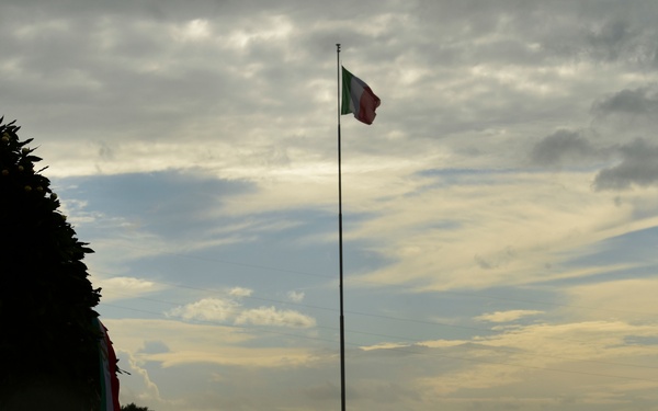 Italian Military Members Honor Fallen Soldiers on Armed Forces Day