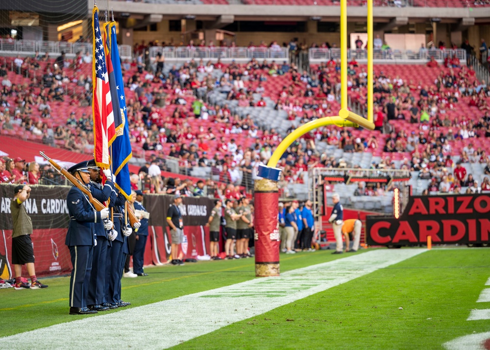 Military members participate Salute to Service game at State Farm Stadium