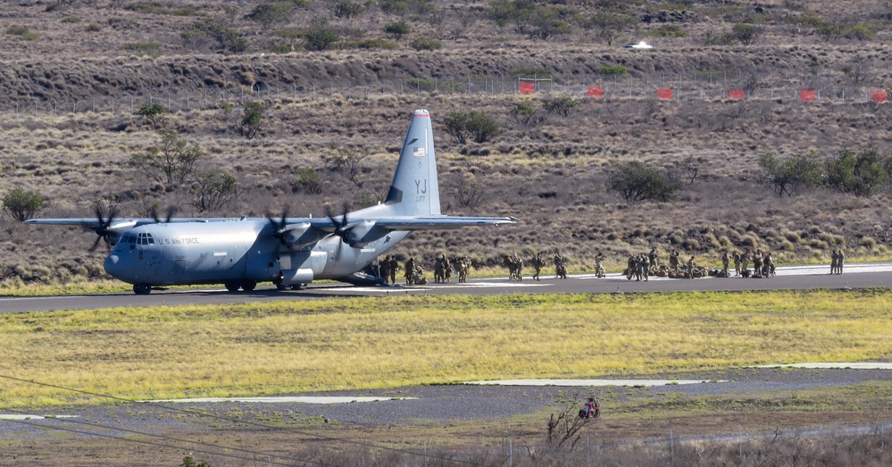 C17 lands at PTA Bradshaw Army Airfield