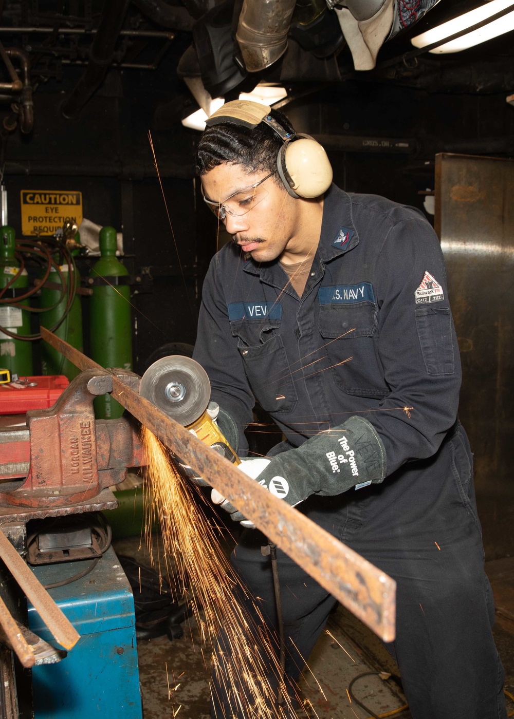 Daily operations aboard USS George H.W. Bush (CVN 77)