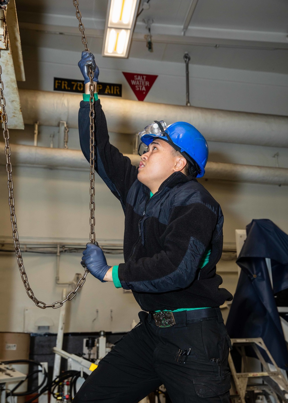 Daily operations aboard USS George H.W. Bush (CVN 77)