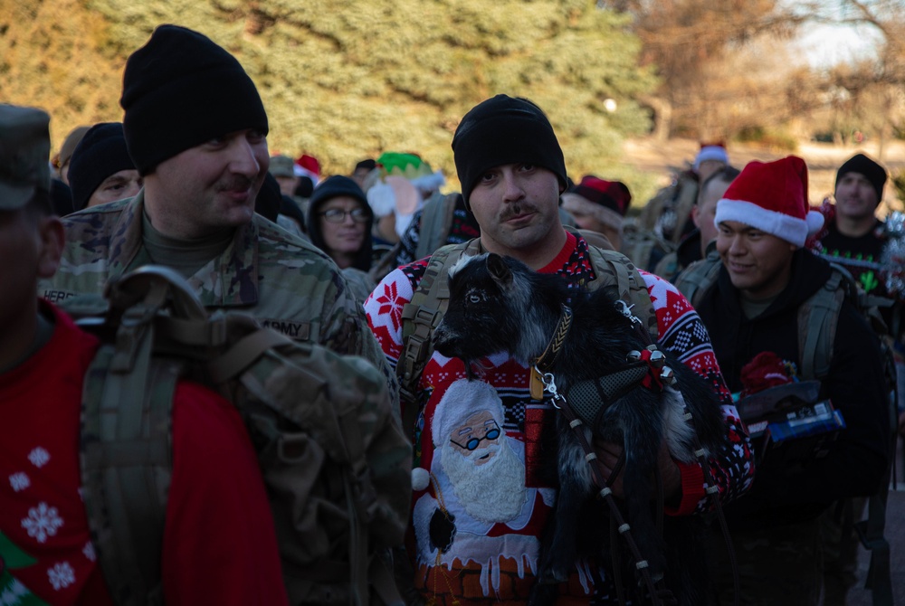 DVIDS - Images - DIVARTY Toy Ruck [Image 2 of 4]