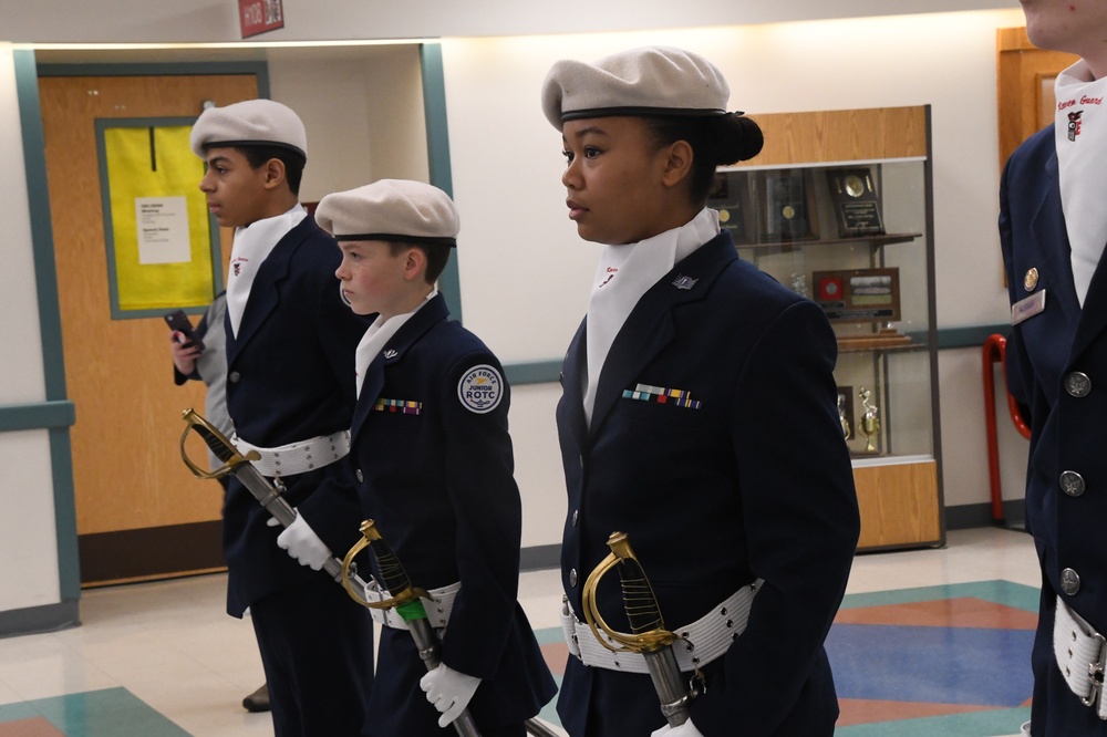 Serving up Veterans Day Breakfast