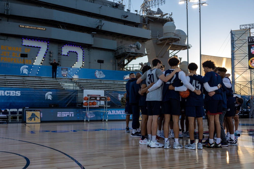 USS Abraham Lincoln hosts the 2022 ESPN Armed Forces Classic - Carrier Edition