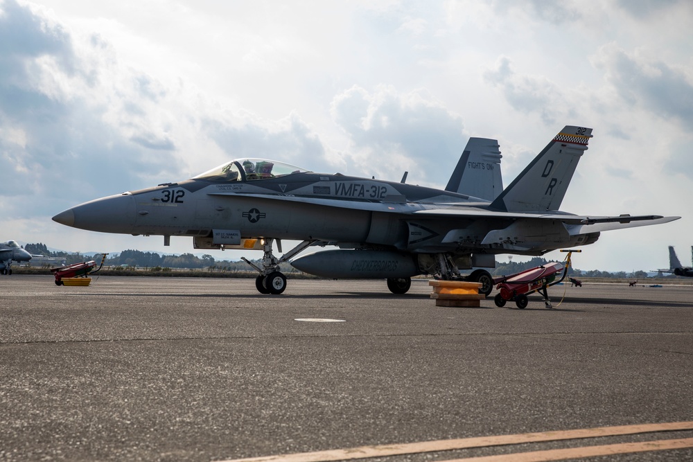 VMFA-312 Hornets Arrive in Nyutabaru