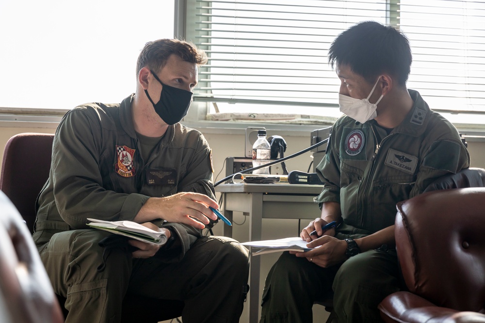 VMFA-312 Begin ATR Flight-Ops in Nyutabaru