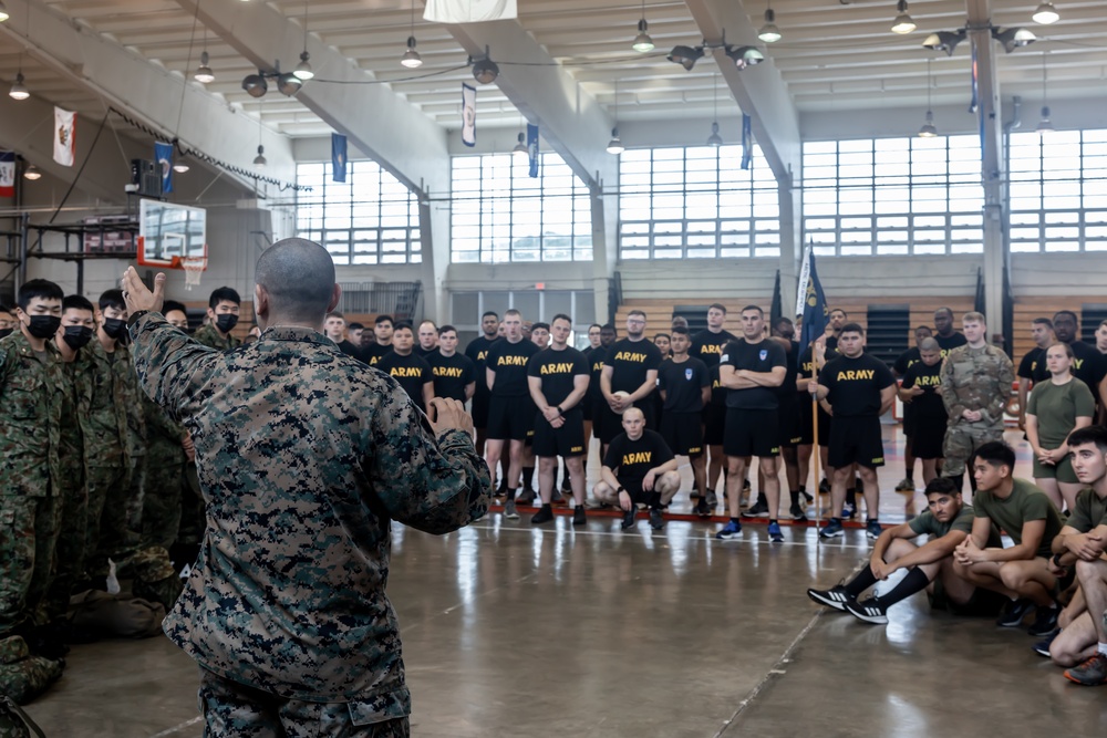 U.S. Service Members and JGSDF Soldiers Compete in Physical Training Camaraderie Day