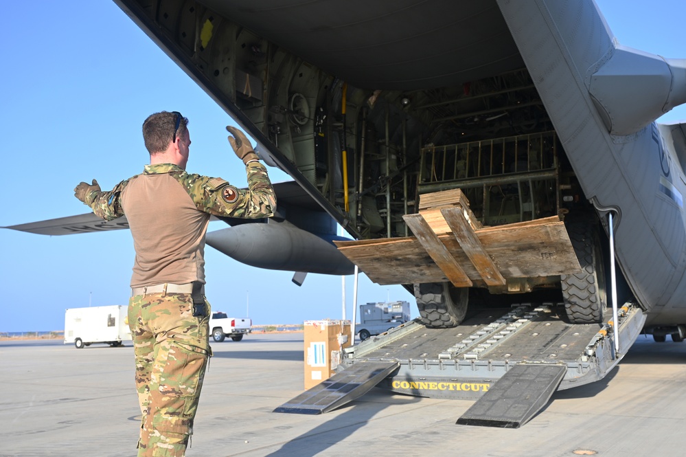 75th EAS supports EARF and airlift mission