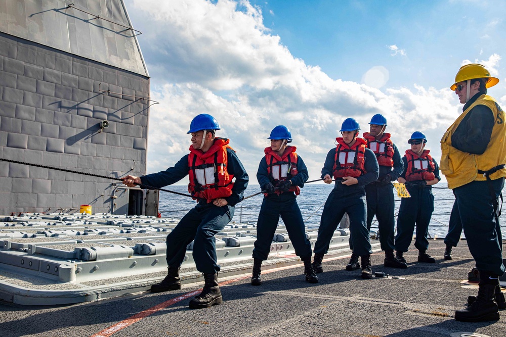 USS Chancellorsville Conducts a Replenishment-at-sea