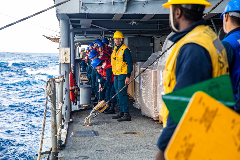 USS Chancellorsville Conducts a Replenishment-at-sea