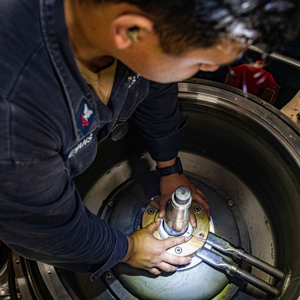 USS Chancellorsville Conducts Routine Engineering Operations