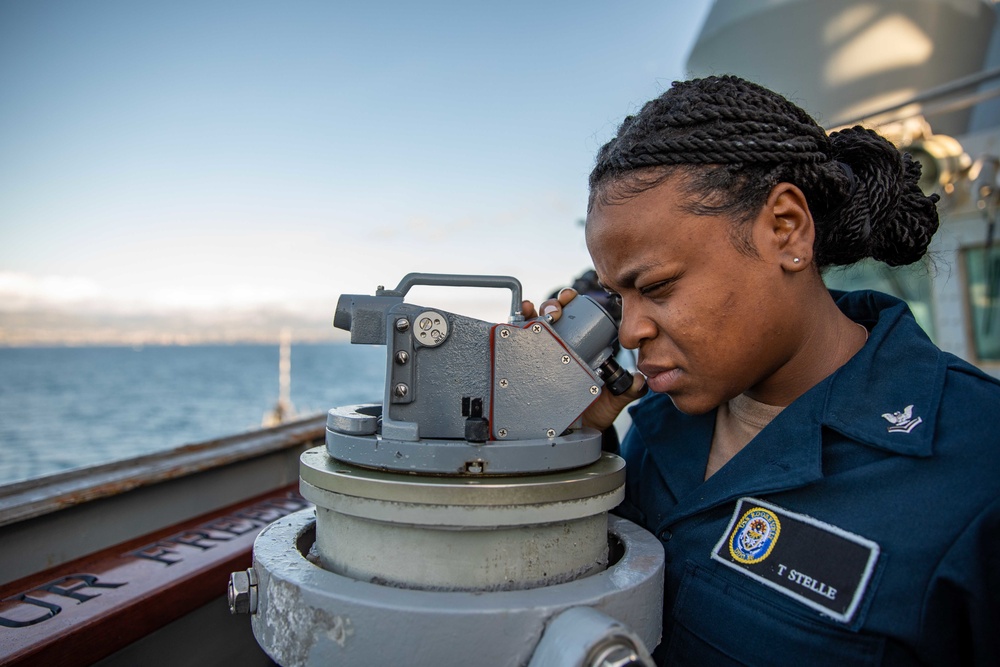 2211010-N-HD110-0287