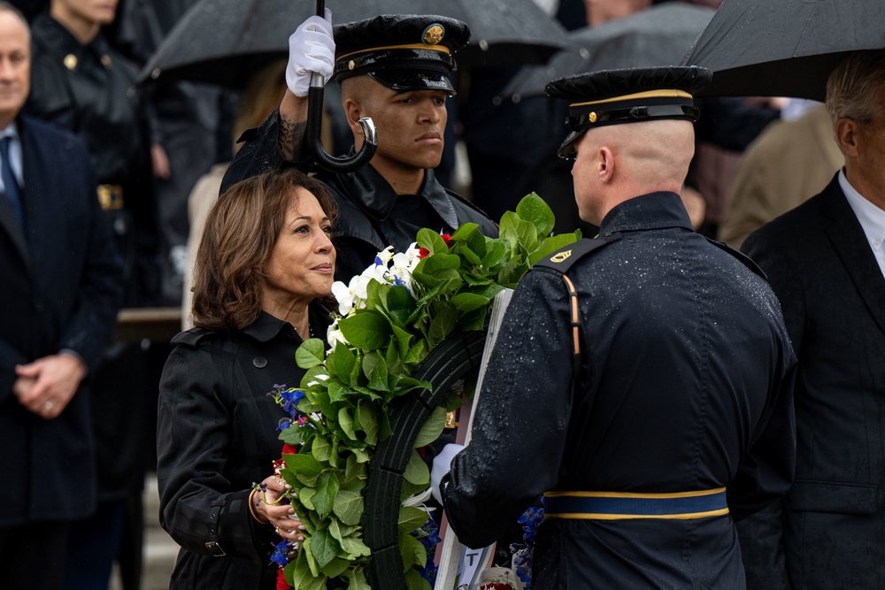 SECDEF Attends Annual National Veterans Day Observance Ceremony at Arlington National Cemetery