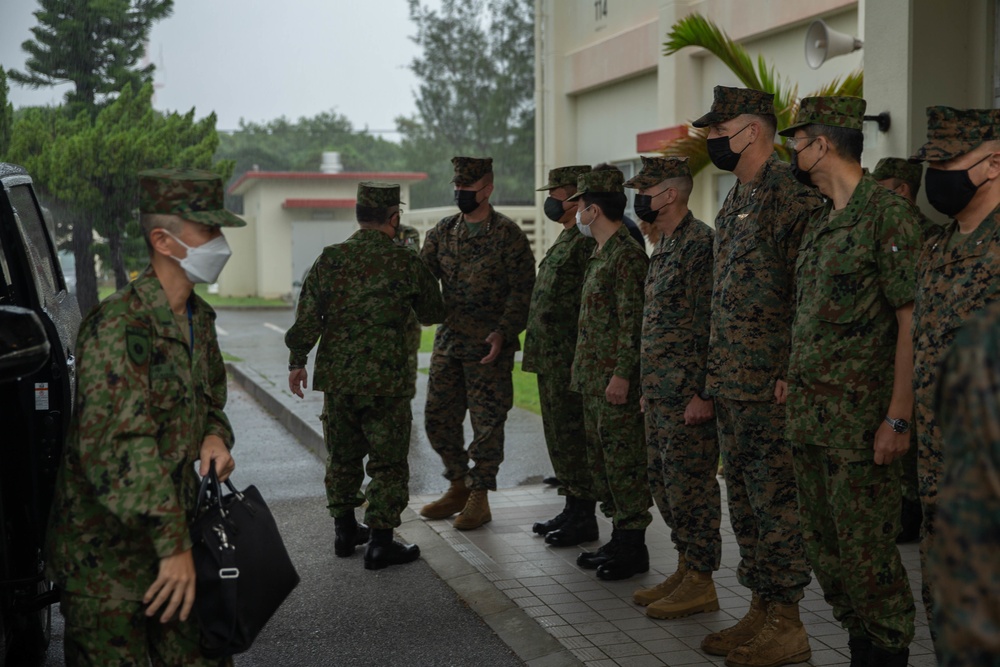 Keen Sword 23: III Marine Expeditionary Force, Japan Ground Self-Defense Force generals conduct key leader engagement