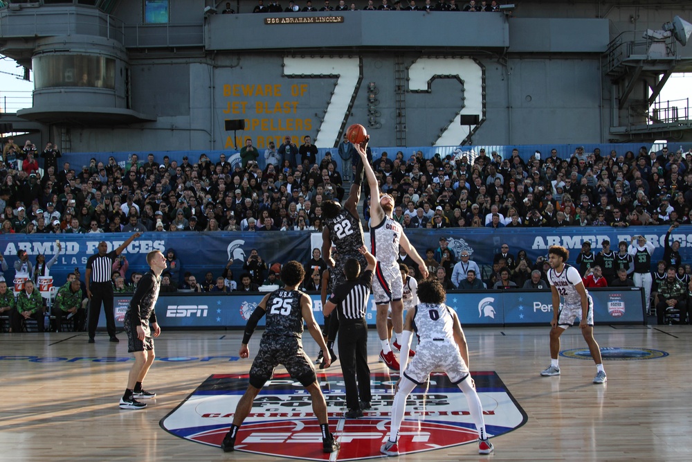 USS Abraham Lincoln hosts 2022 ESPN Armed Forces Classic - Carrier Edition