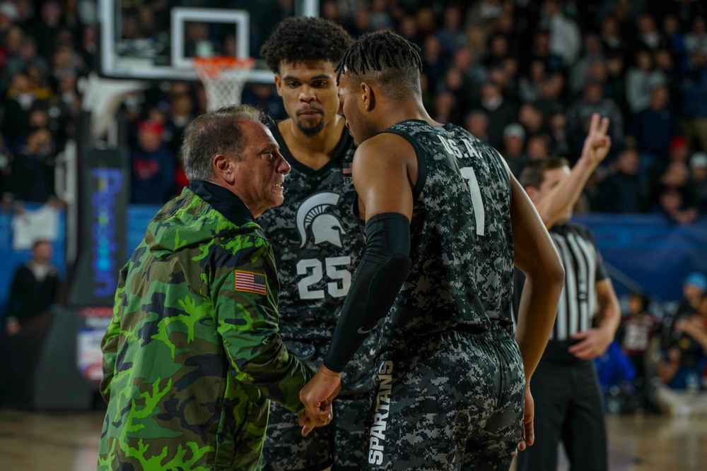 Abraham Lincoln hosts the 2022 ESPN Armed Forces Classic - Carrier Edition