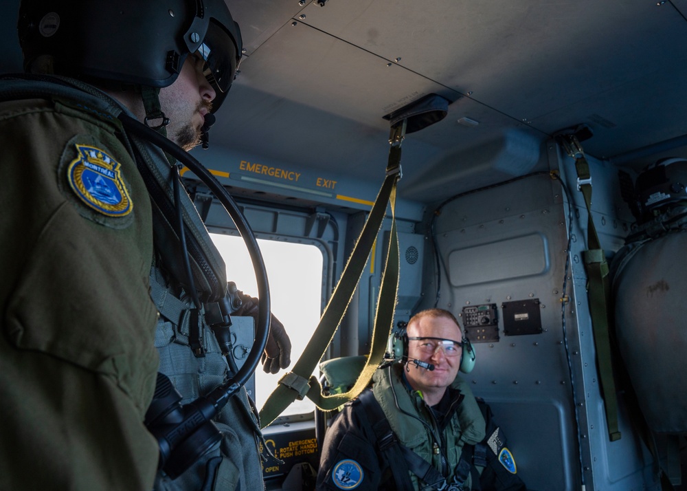 2nd Fleet vice commander visits HMCS Montreal (FFH 336)