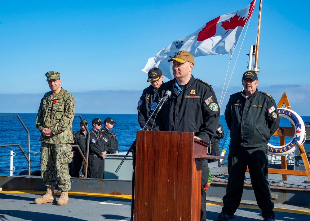 2nd Fleet vice commander visits HMCS Montreal (FFH 336)