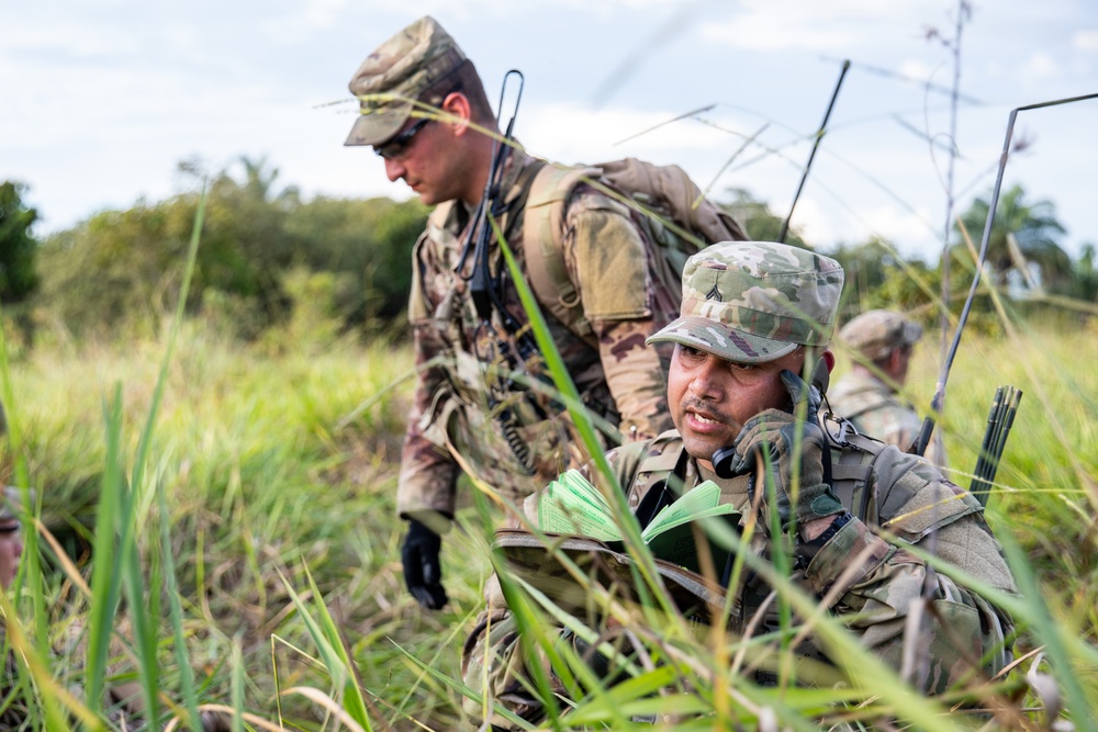 DVIDS - Images - MEDEVAC training [Image 2 of 10]