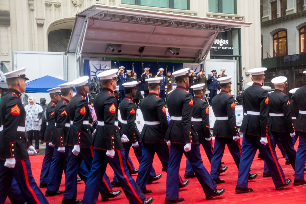 USS Arlington Sailors; II MEF Marines participate in New York City Veterans Day Parade