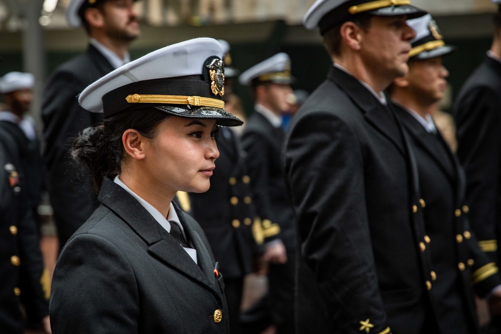 USS Arlington Sailors; II MEF Marines participate in New York City Veterans Day Parade