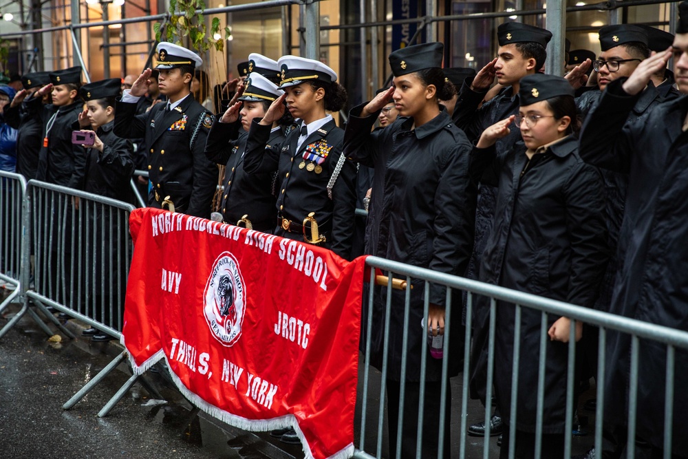 USS Arlington Sailors; II MEF Marines participate in New York City Veterans Day Parade