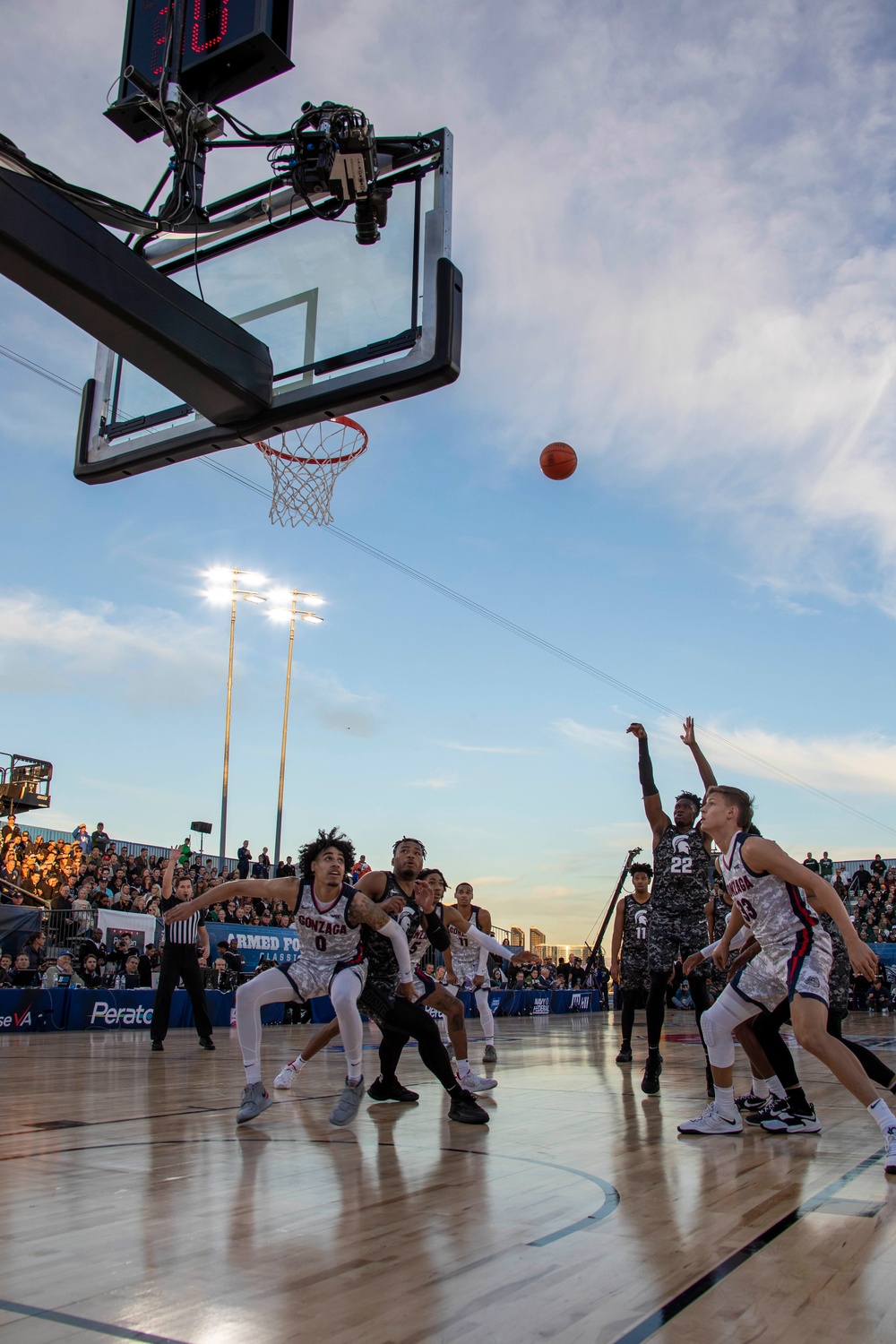 USS Abraham Lincoln hosts the 2022 ESPN Armed Forces Classic – Carrier Edition