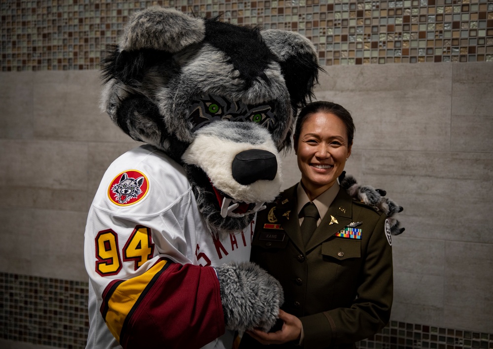 Big Red One Soldiers Reenlist at Chicago Bears Veterans Day game, Article