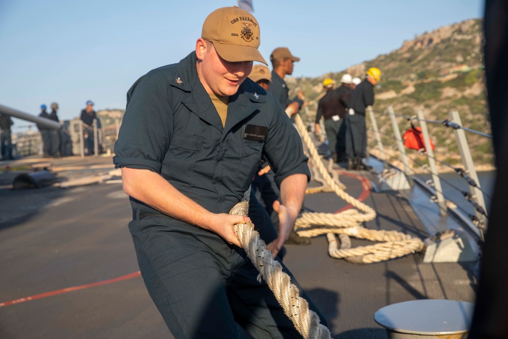 USS Farragut (DDG 99) Daily Operations