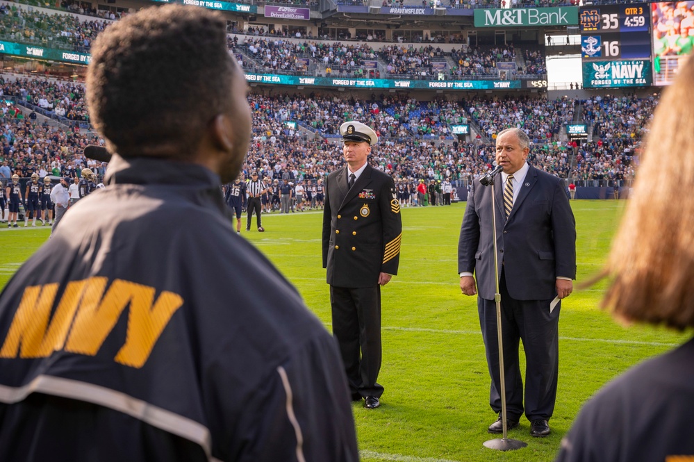 Future Sailors sworn in by SECNAV at Navy-Notre Dame Game