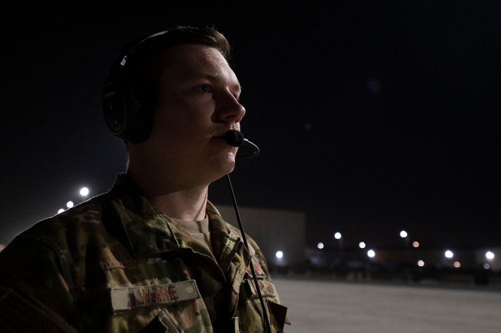 8th Airlift Squadron Executes Combat Airlift Operation