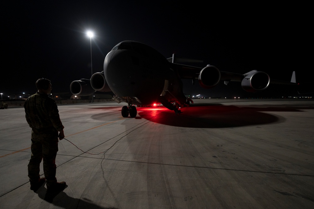 8th Airlift Squadron Executes Combat Airlift Operation