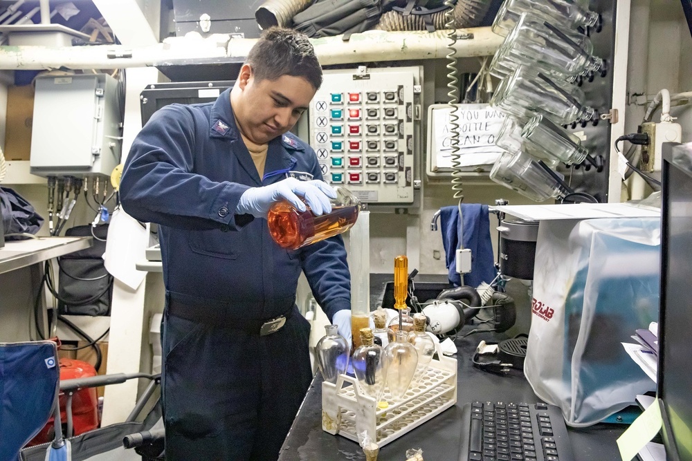 USS Truxtun (DDG 103) Daily Operations