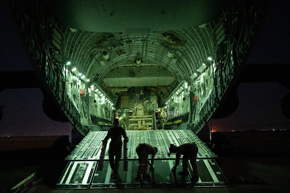 8th Airlift Squadron Executes Combat Airlift Operation