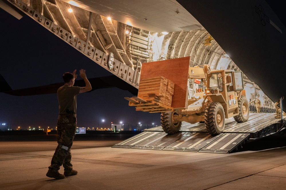 8th Airlift Squadron Executes Combat Airlift Operation