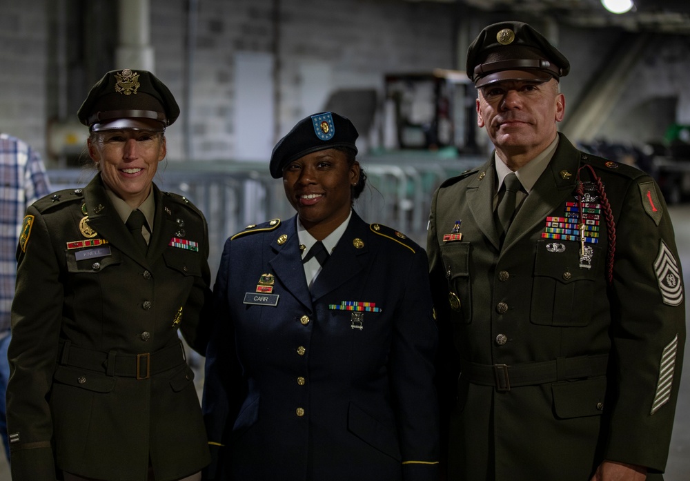 Big Red One Soldiers Reenlist at Chicago Bears Veterans Day game