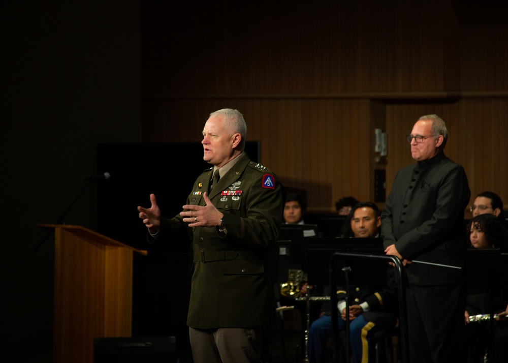 UTSA and 323d U.S. Army band &quot;Fort Sam's Own&quot; Veteran's Day Tribute Joint Concert