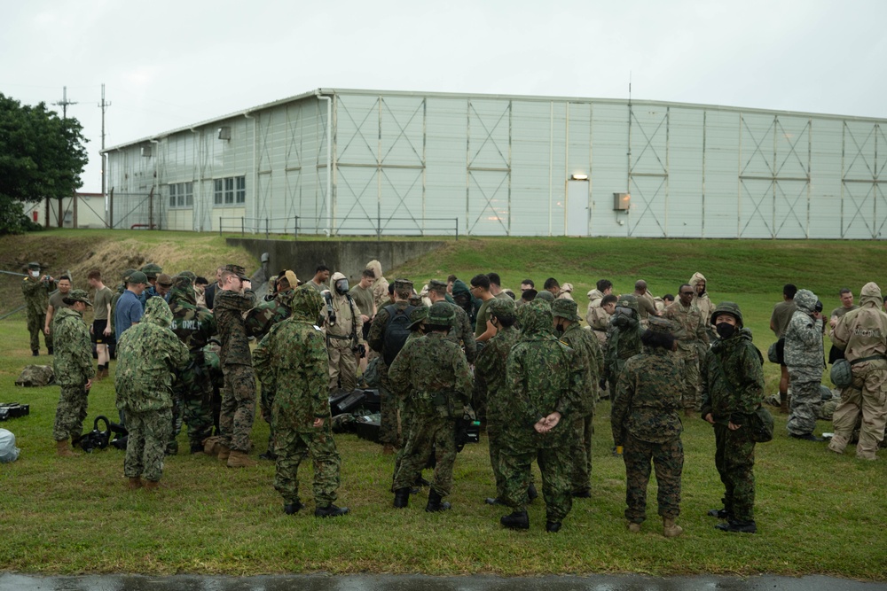 U.S. Marines, Army Soldiers, JGSDF conduct CBRN mass casualty training