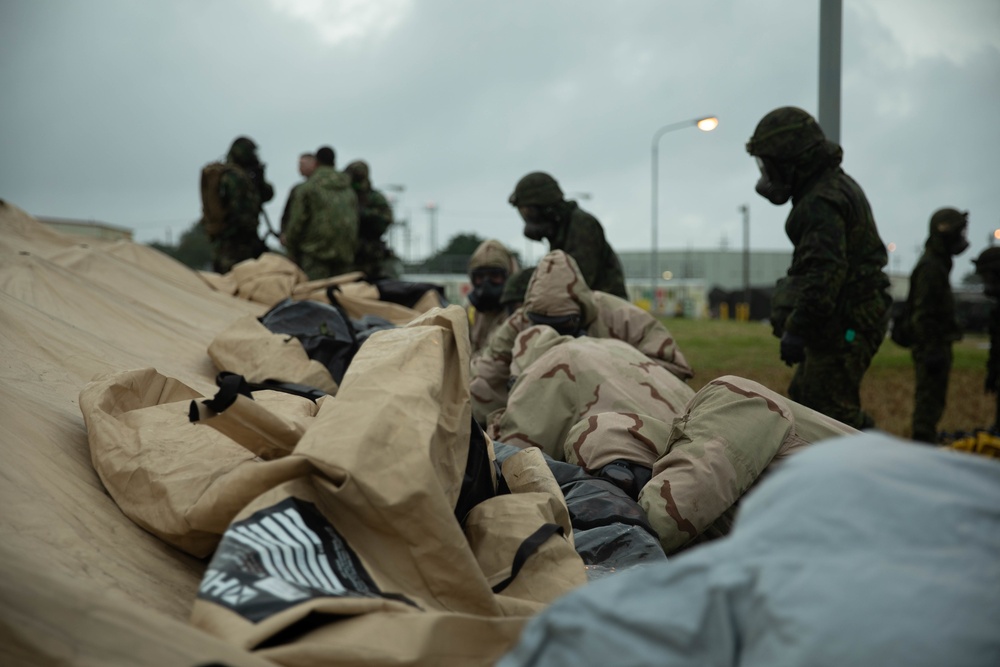 U.S. Marines, Army Soldiers, JGSDF conduct CBRN mass casualty training