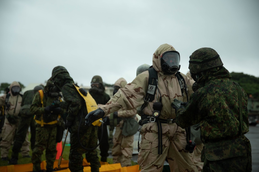 U.S. Marines, Army Soldiers, JGSDF conduct CBRN mass casualty training