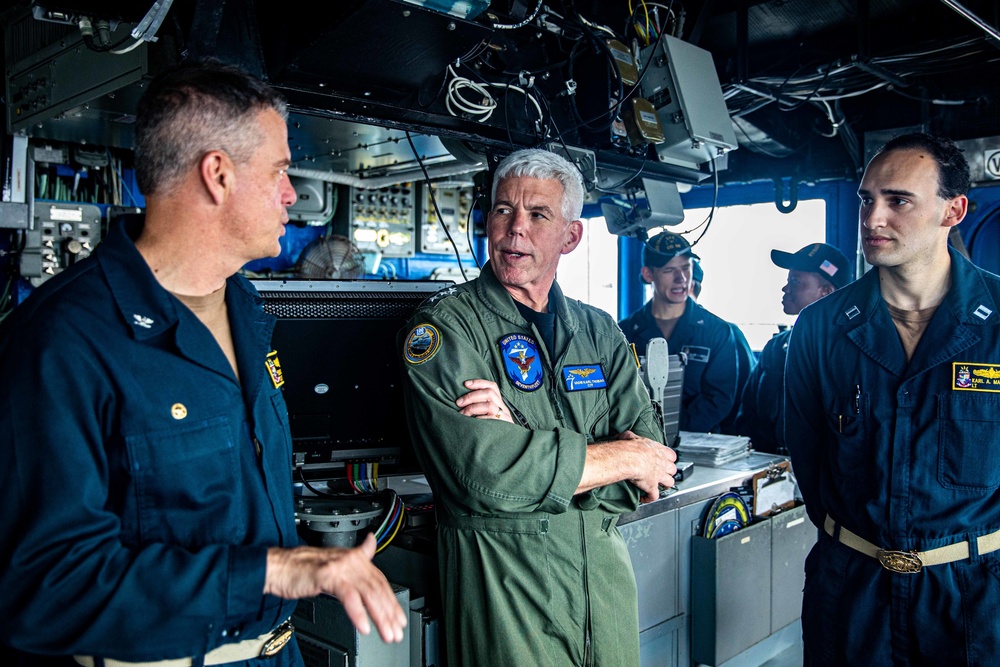 Commander, 7th Fleet Visits USS Chancellorsville