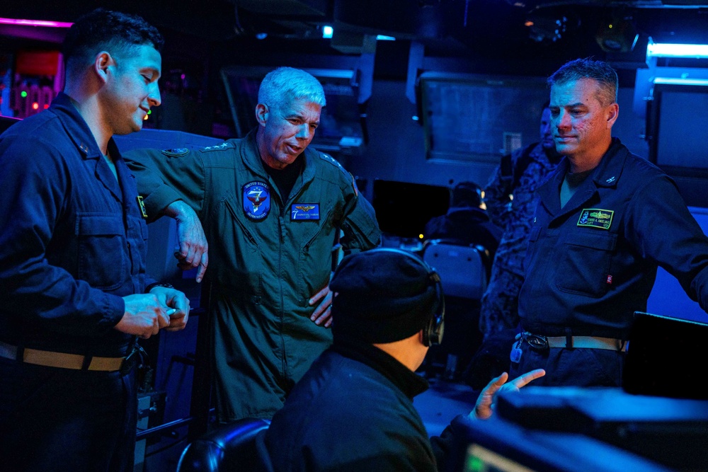 Commander, 7th Fleet Visits USS Chancellorsville