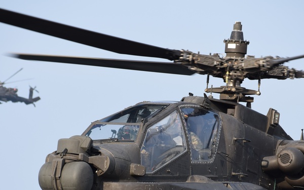 36th CAB Conducts Deck Landing Qualifications in Persian Gulf