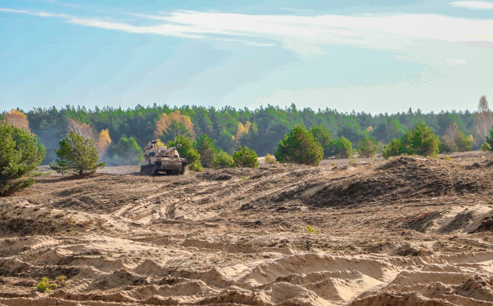 eFP Battle Group Poland's Bull Battery, Charging The Distance.